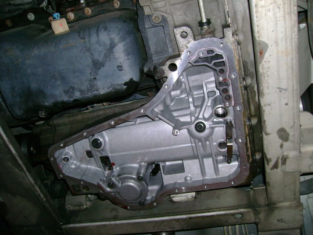 How to hold Harmonic Balancer Still to Remove Crank Bolt?